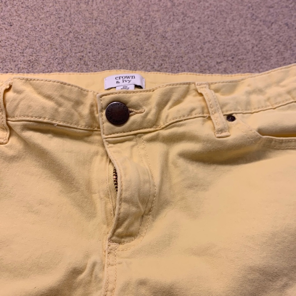 Yellow crown and ivy jeans 8 short